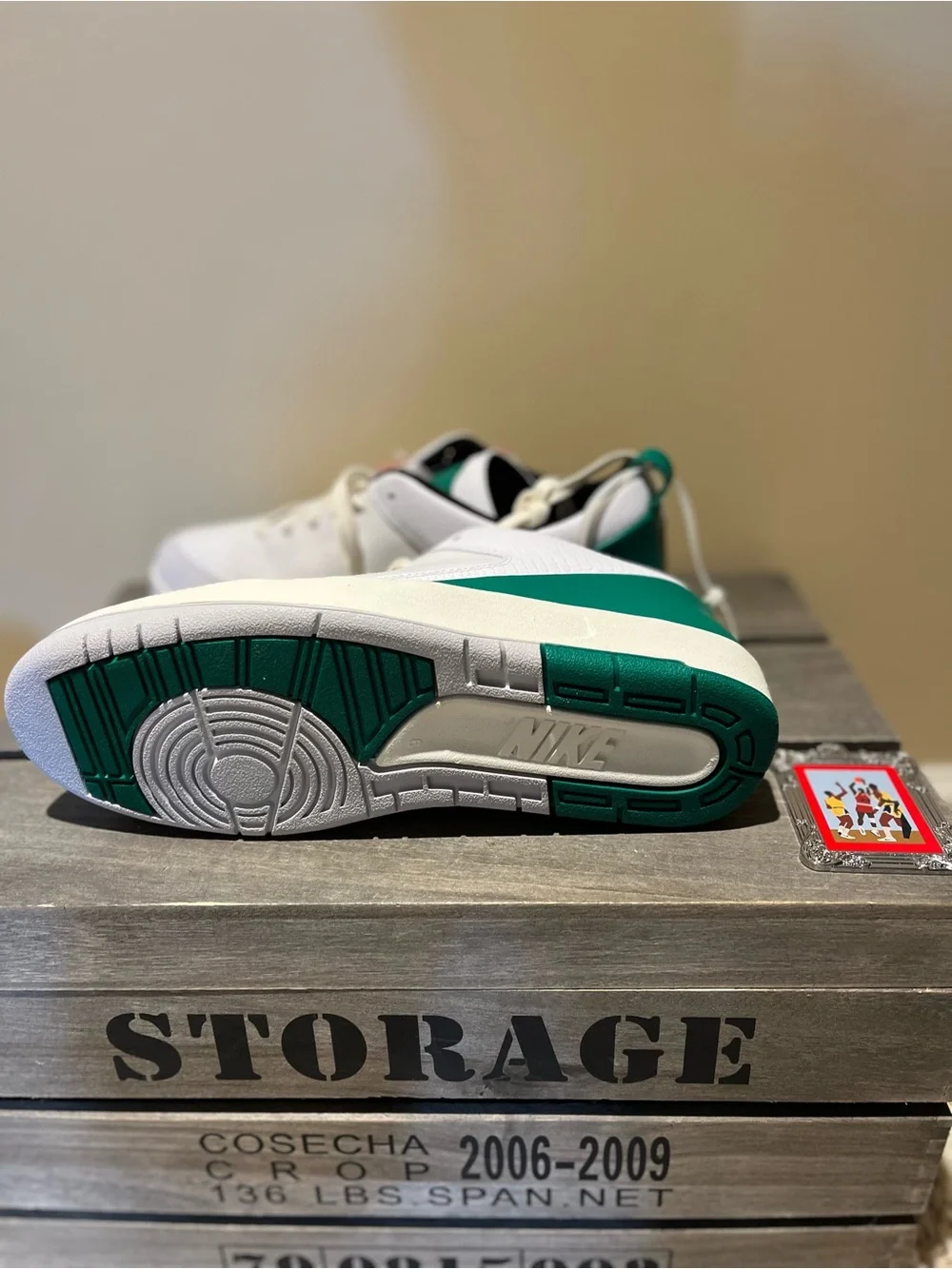 Jordan Women’s White and Green Low-Top Sneaker Sz. 10.5 - Picture 2 of 8